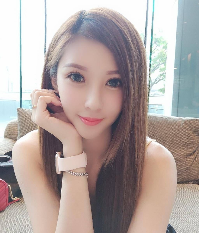 上海私密会所极品外围女会舔，会吸 技术6的一批 爽飞了